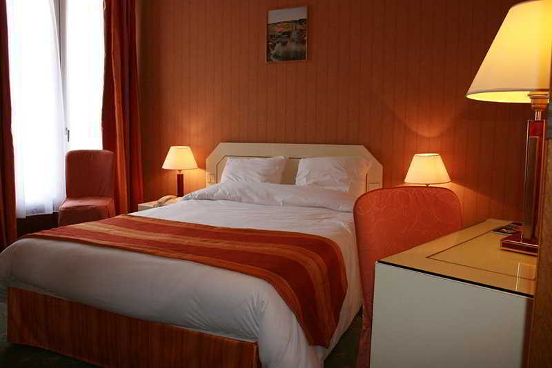 Hotel Princesse Isabelle Puteaux Exterior foto