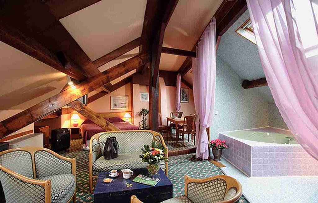 Hotel Princesse Isabelle Puteaux Exterior foto